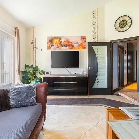 Apartment Livadice - App Mara - Mpolo *